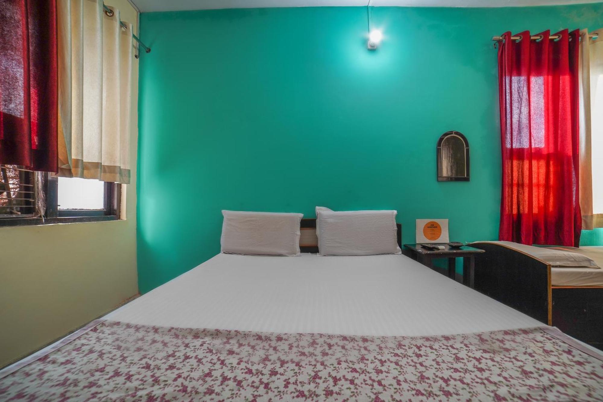 Spot On Komfort Guest House Rudrapur Kültér fotó